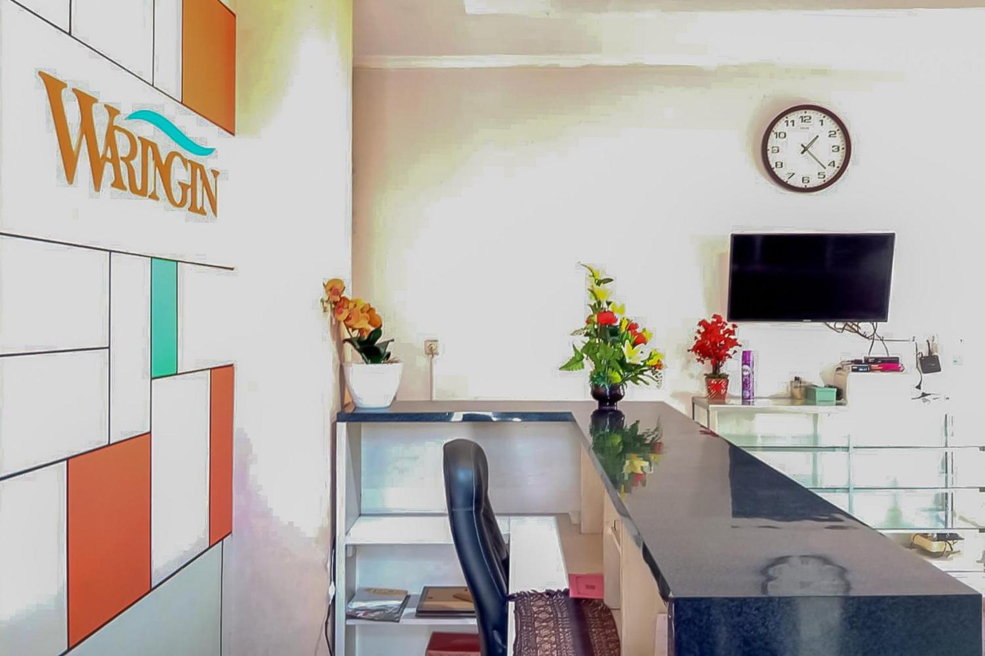 Waringin Guest House Tegal Mitra Reddoorz Bagian luar foto